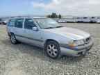 2000 VOLVO V70