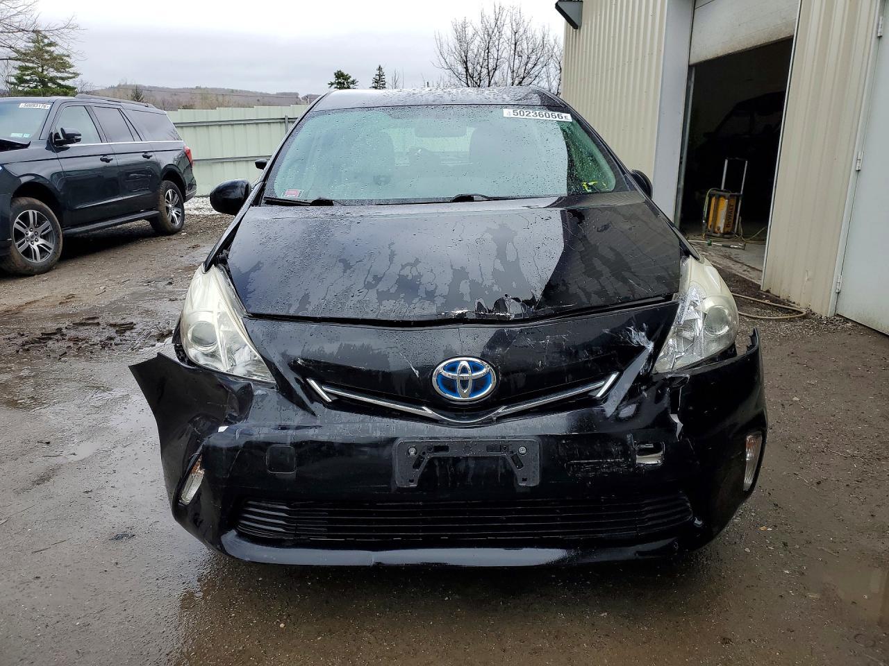 2014 TOYOTA PRIUS V