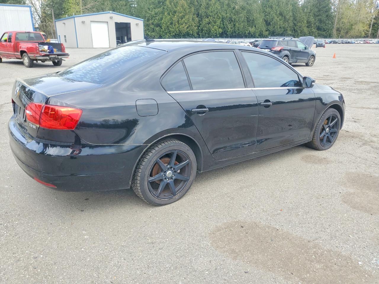 2013 VOLKSWAGEN JETTA