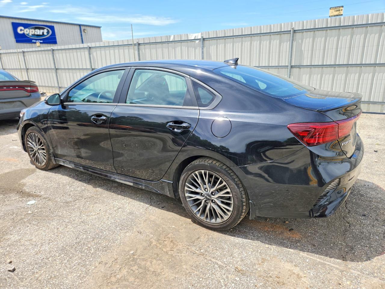 2023 KIA FORTE