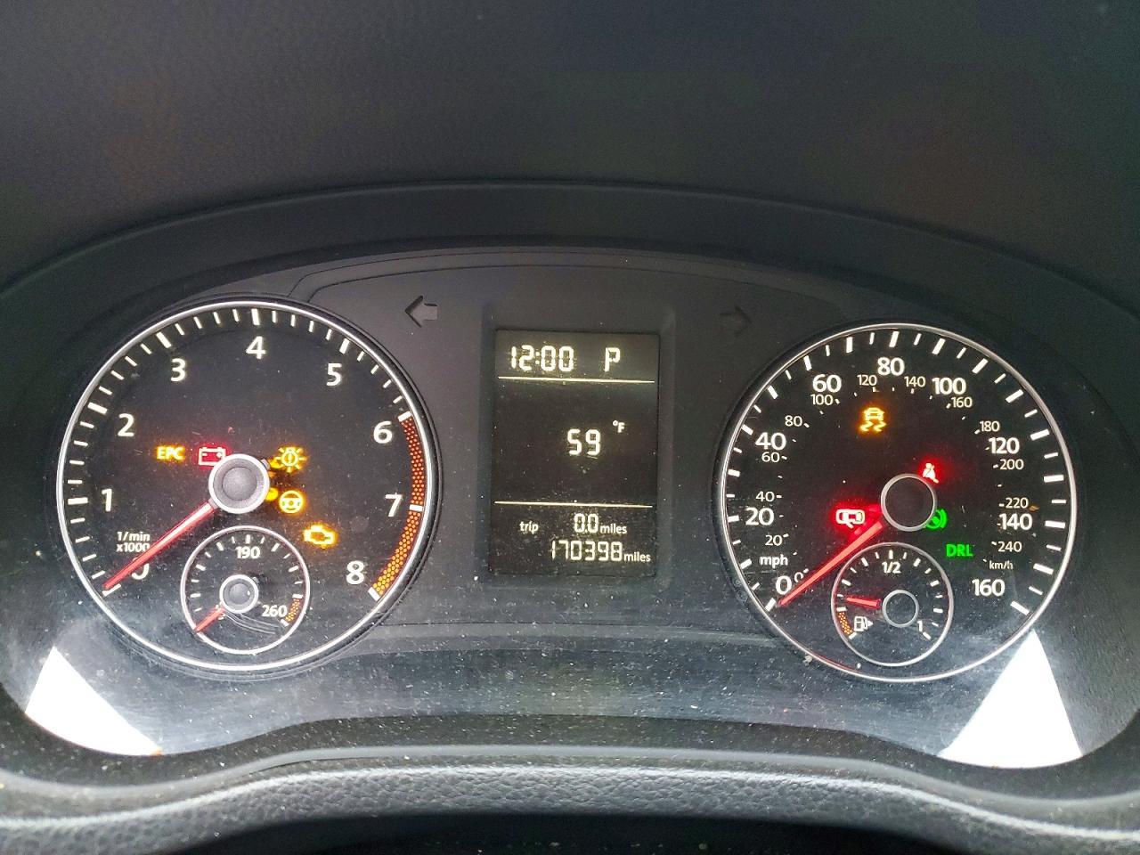 2014 VOLKSWAGEN Passat