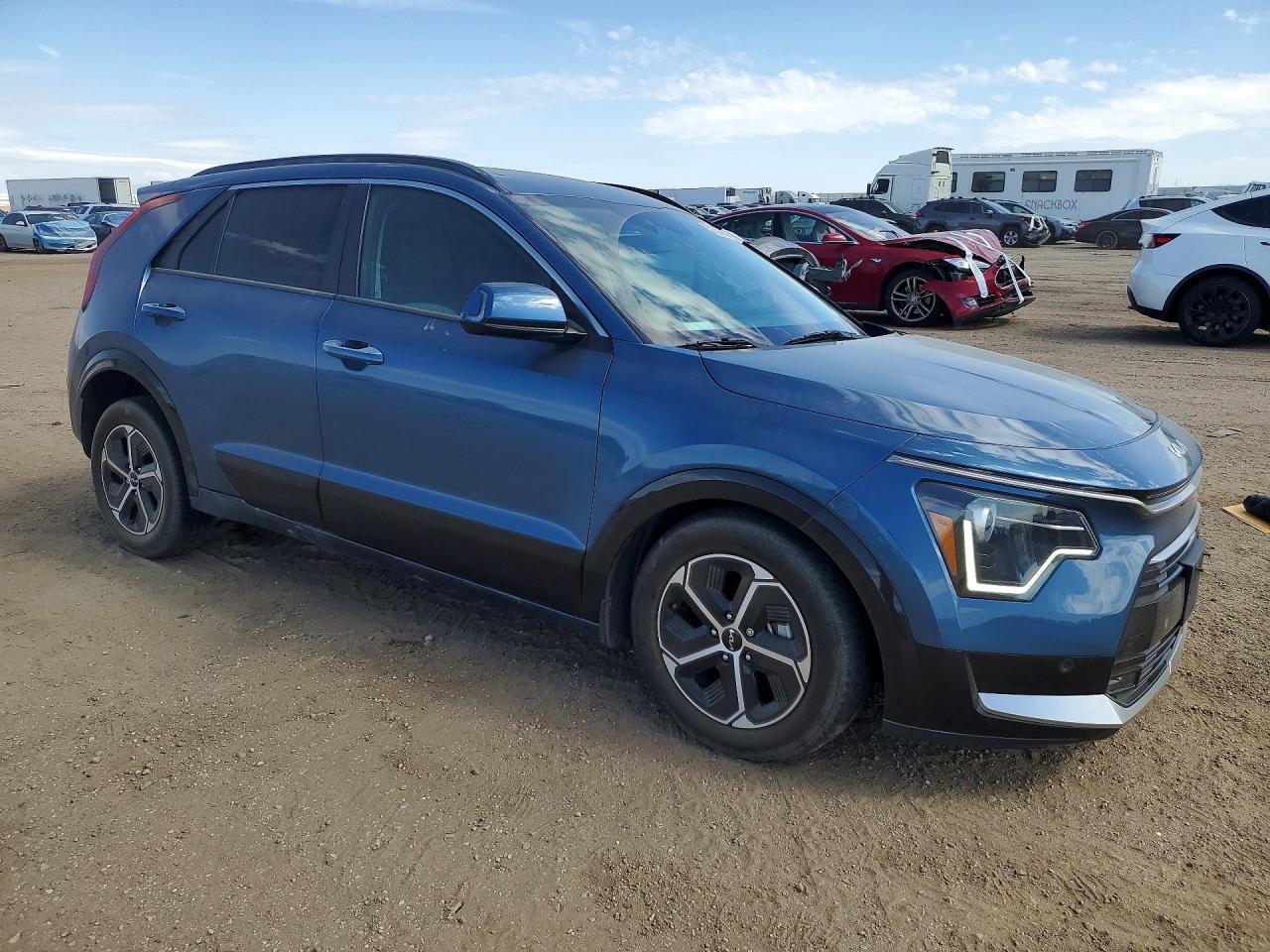 2025 KIA Niro