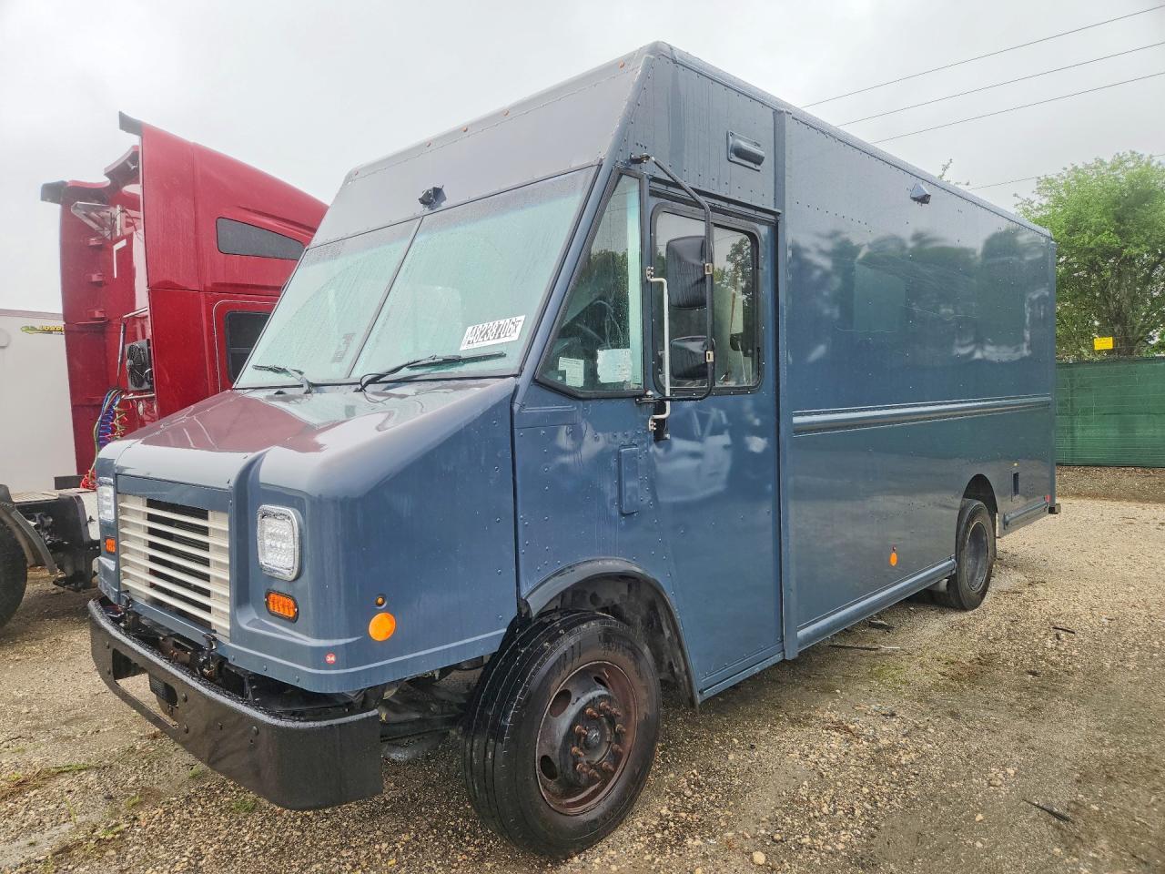 2021 FORD F59