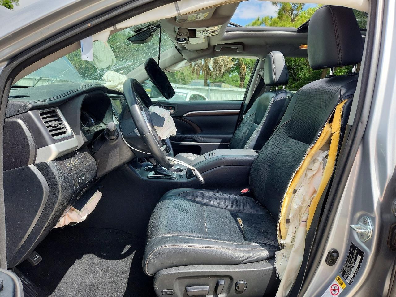 2015 TOYOTA HIGHLANDER
