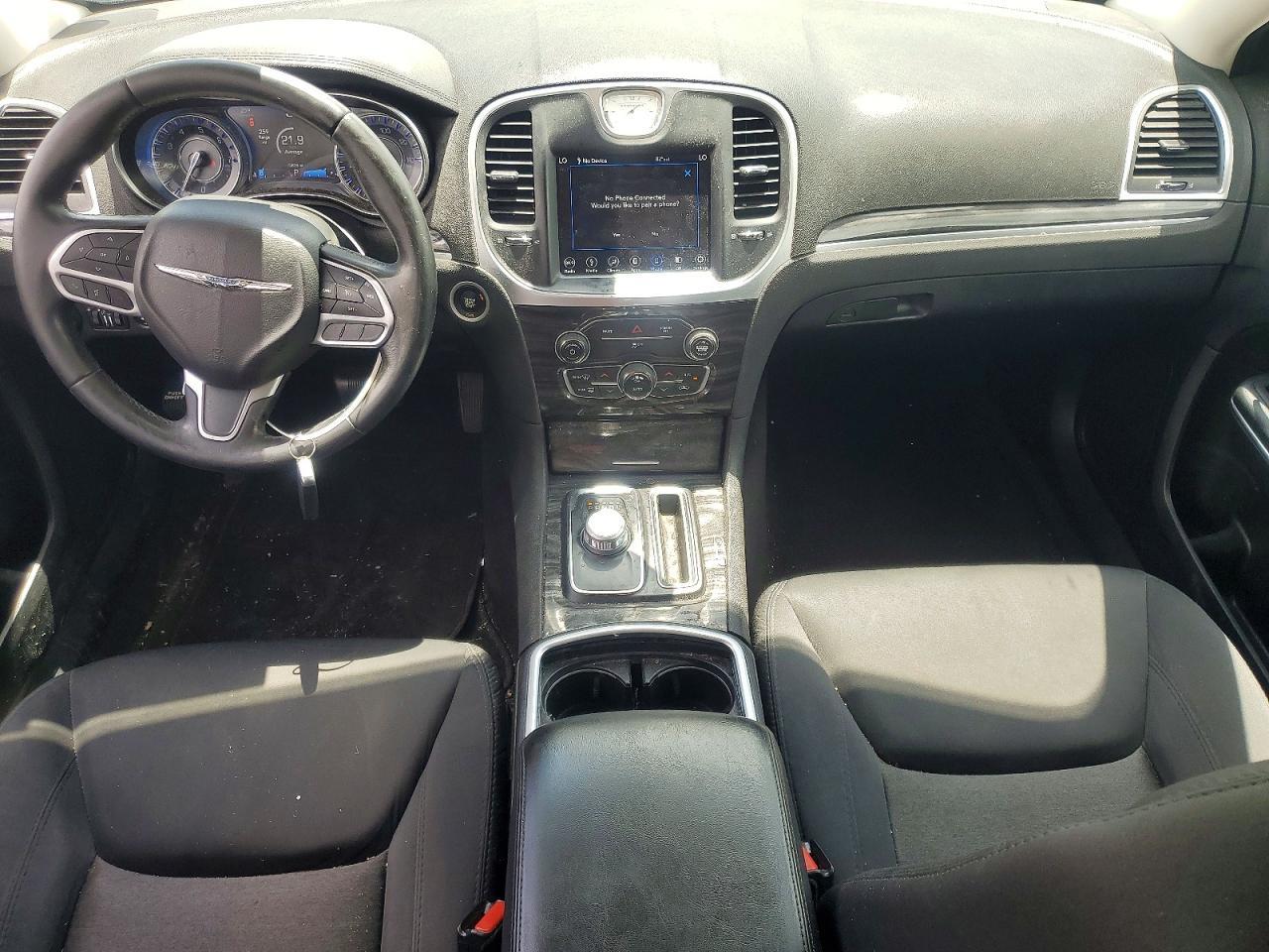 2018 CHRYSLER 300