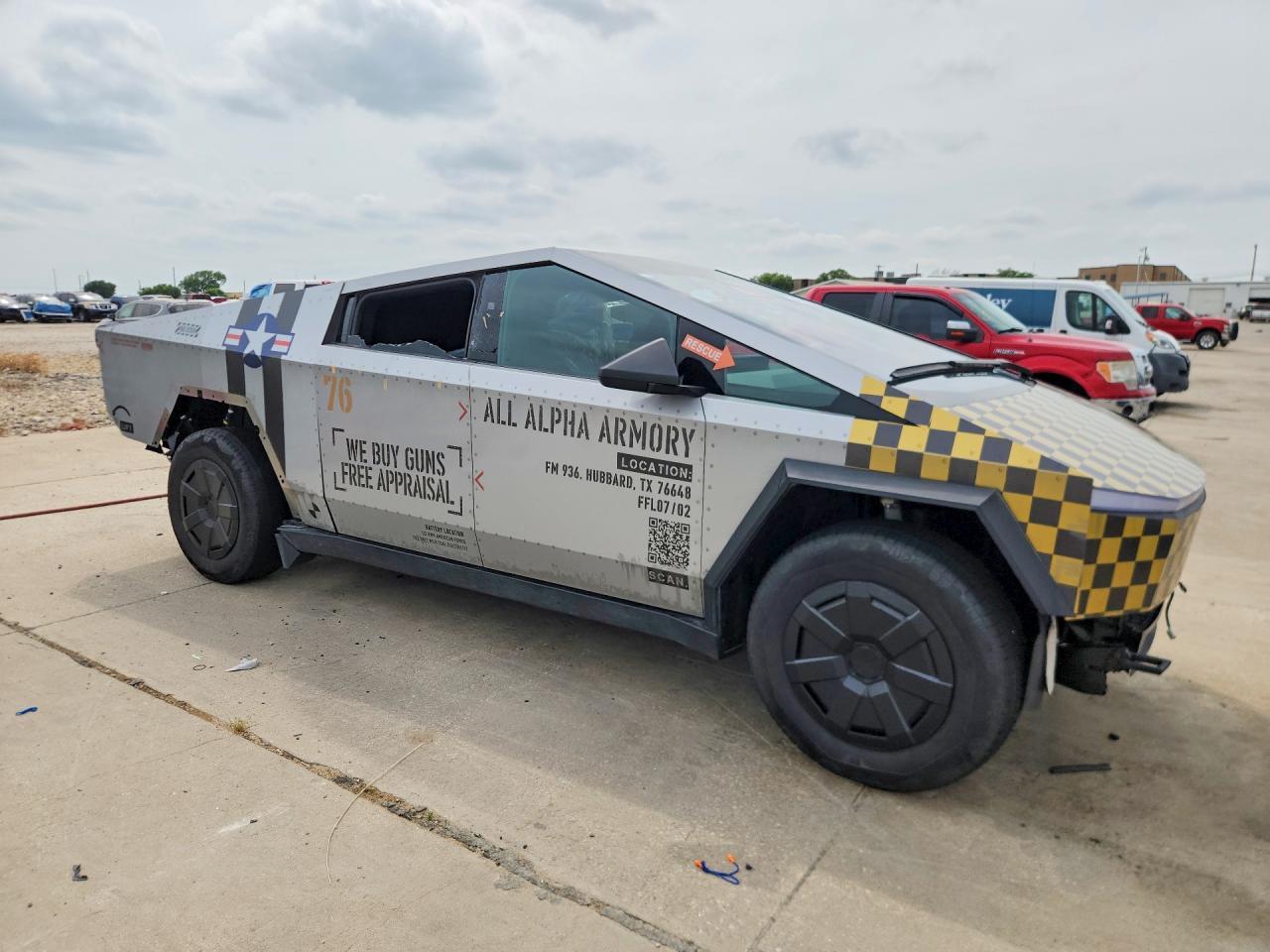2024 TESLA Cybertruck