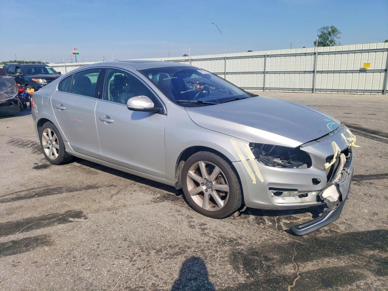 2016 VOLVO S60