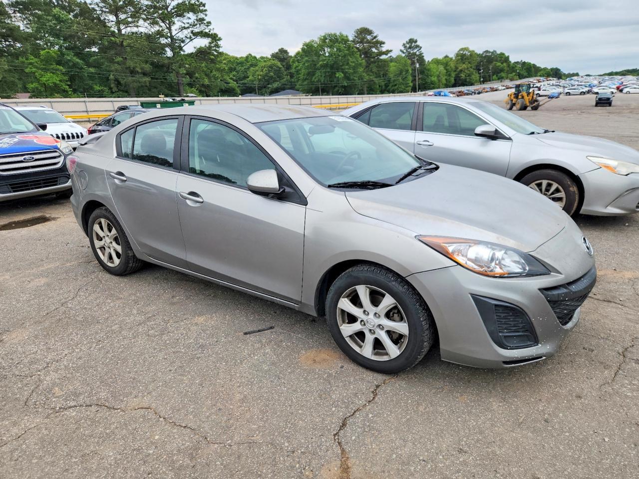 2010 MAZDA 3