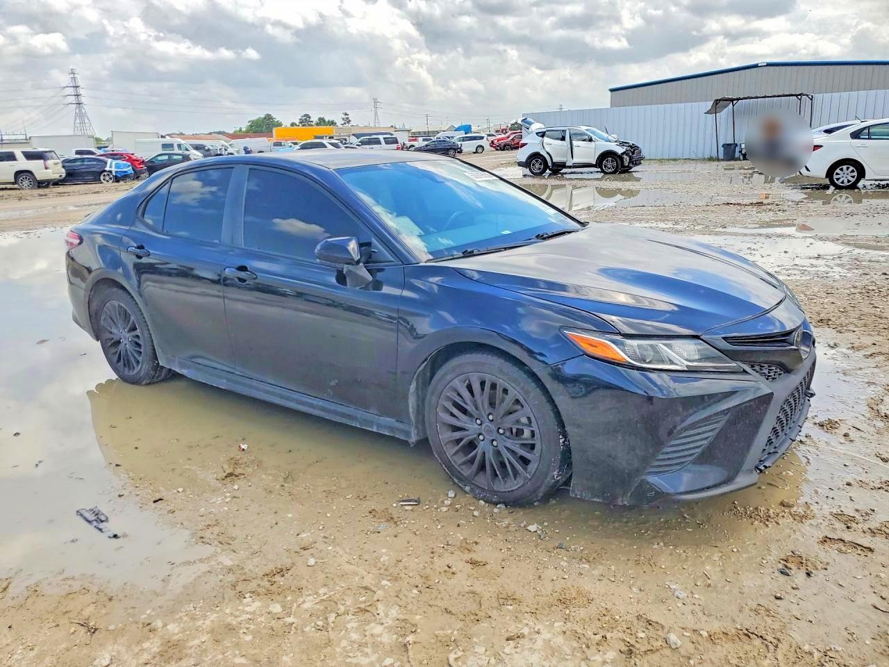 2019 TOYOTA CAMRY