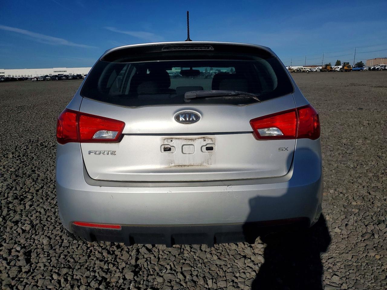 2011 KIA FORTE