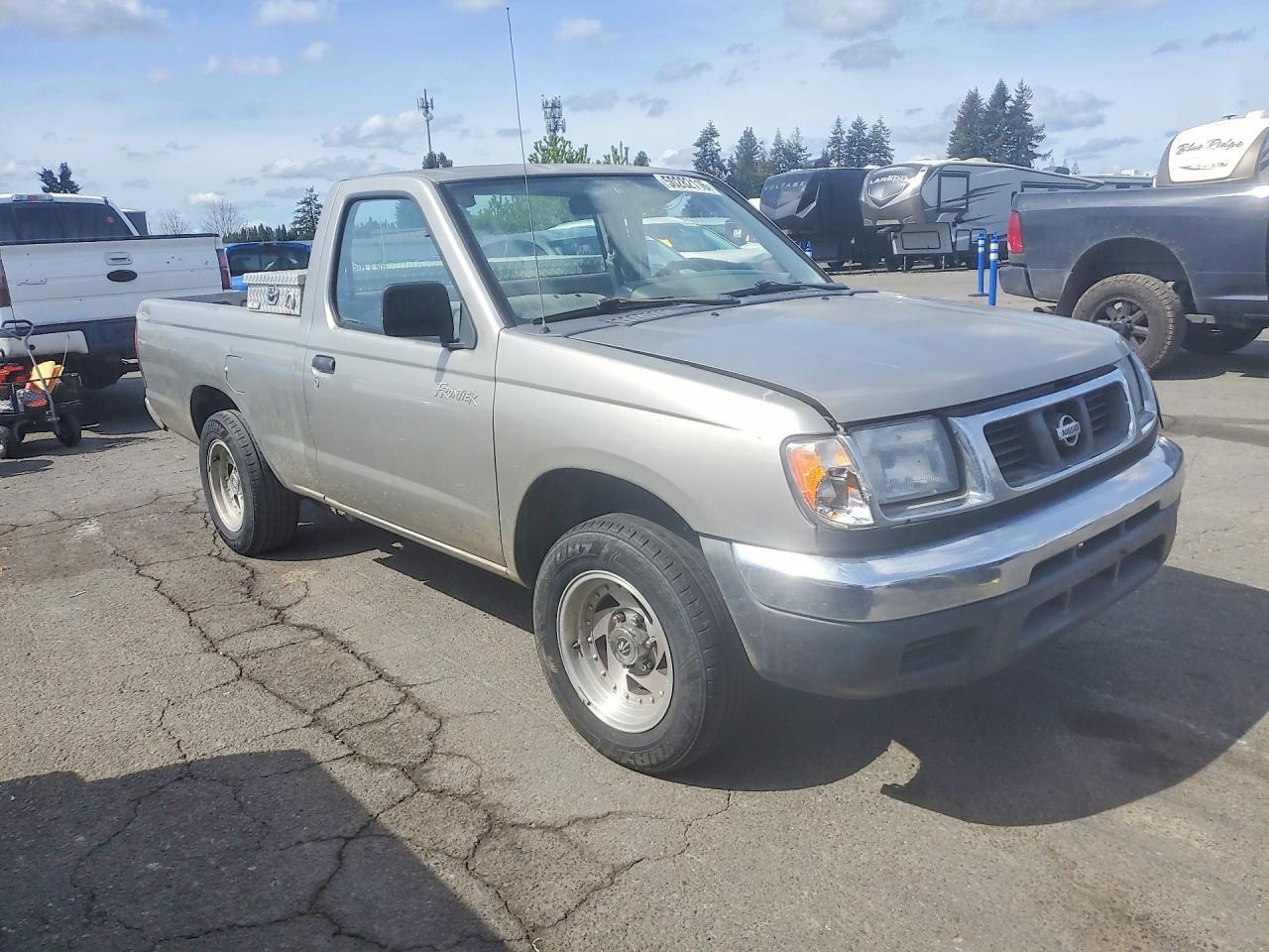 2000 NISSAN Frontier
