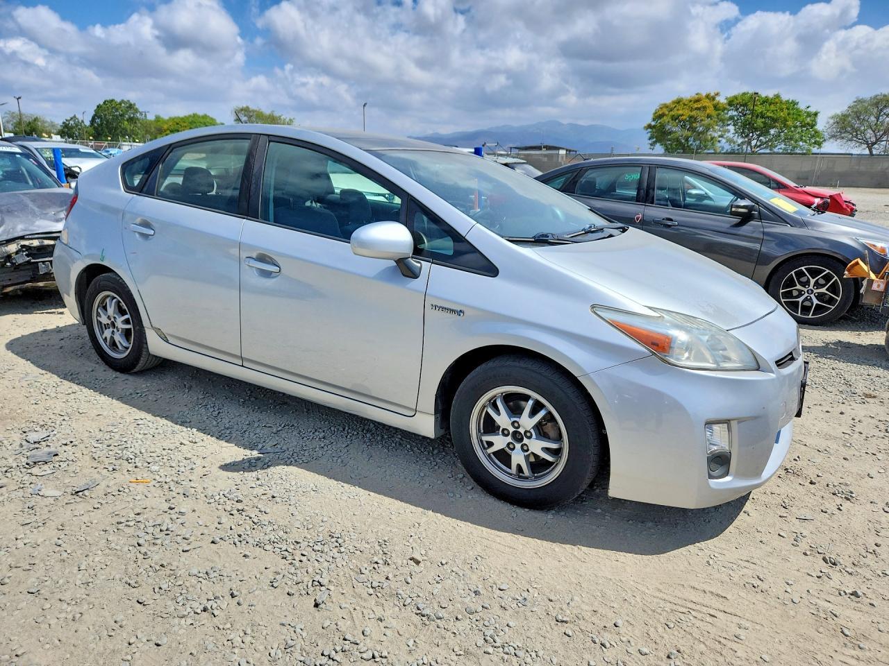 2010 TOYOTA PRIUS