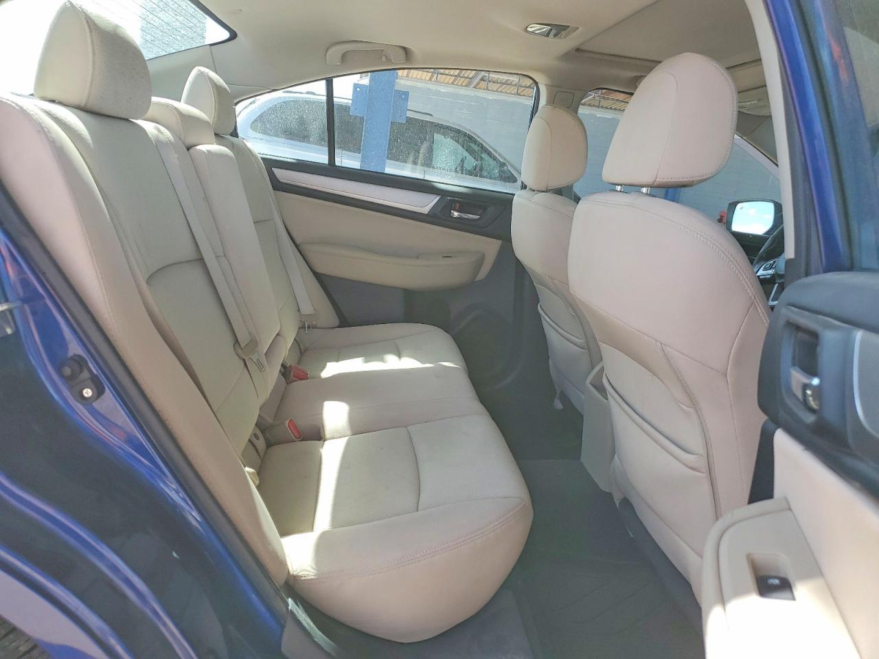 2015 SUBARU Legacy