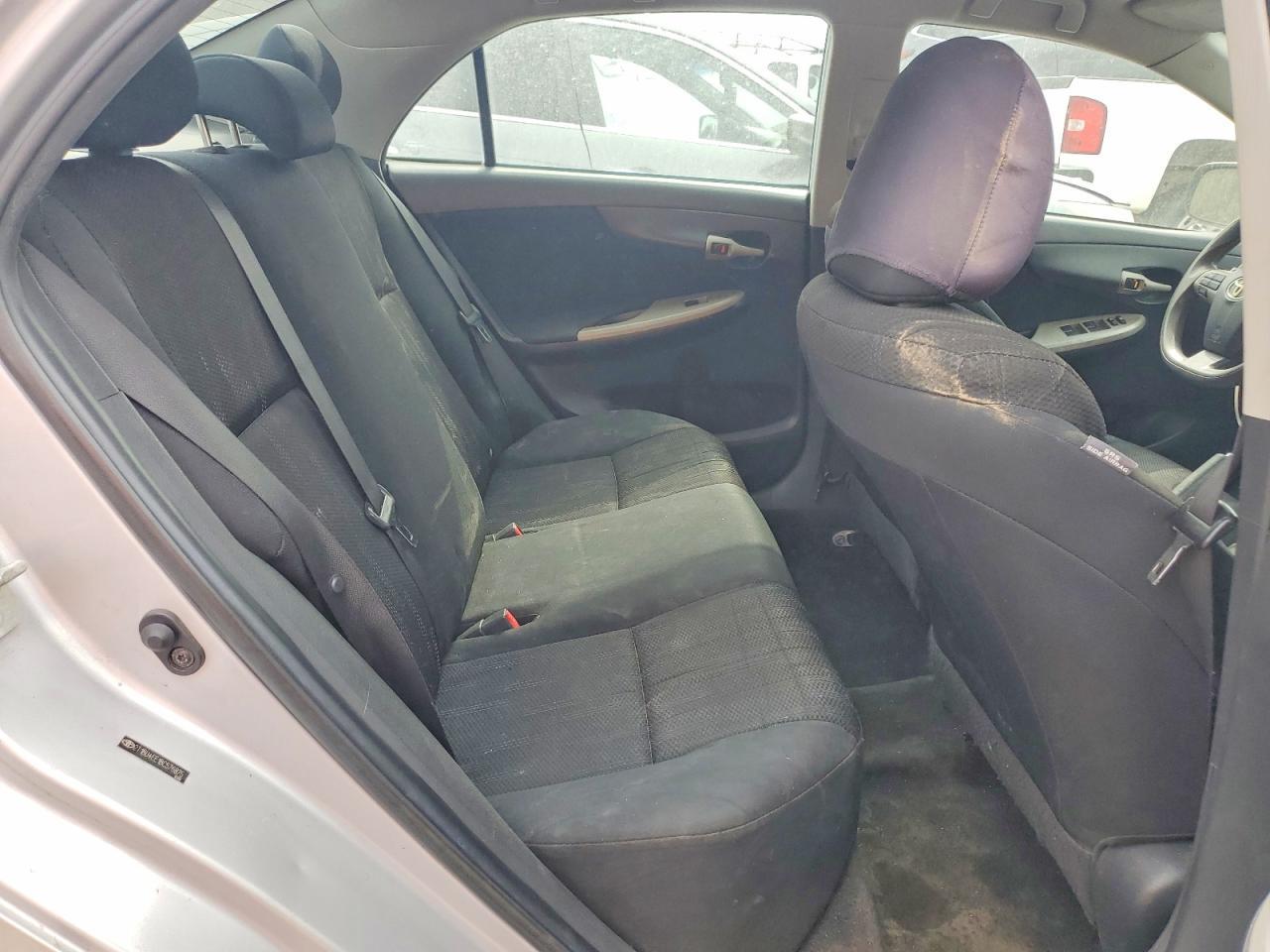 2011 TOYOTA COROLLA