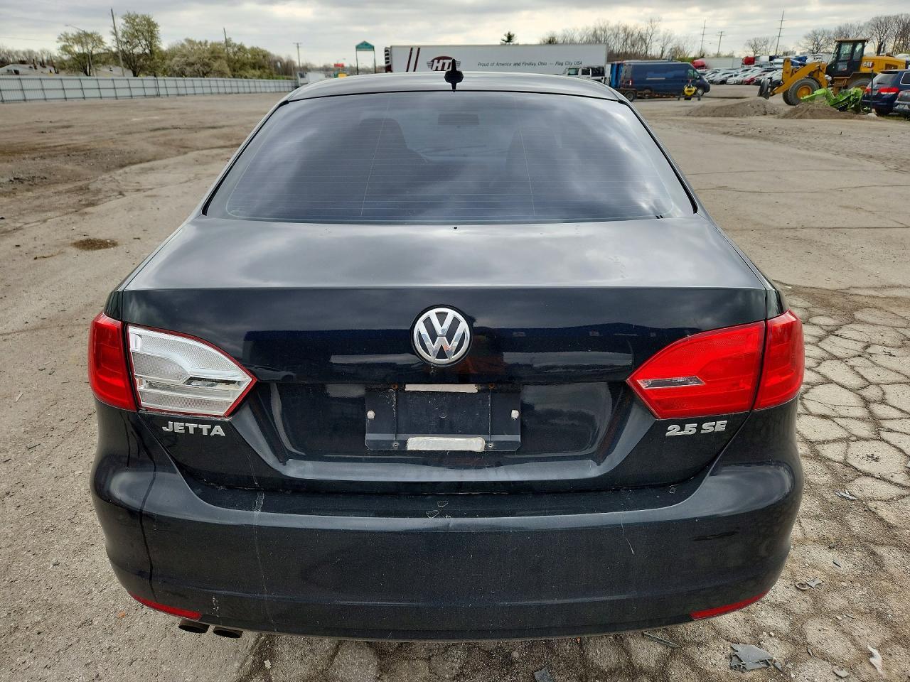 2011 VOLKSWAGEN JETTA