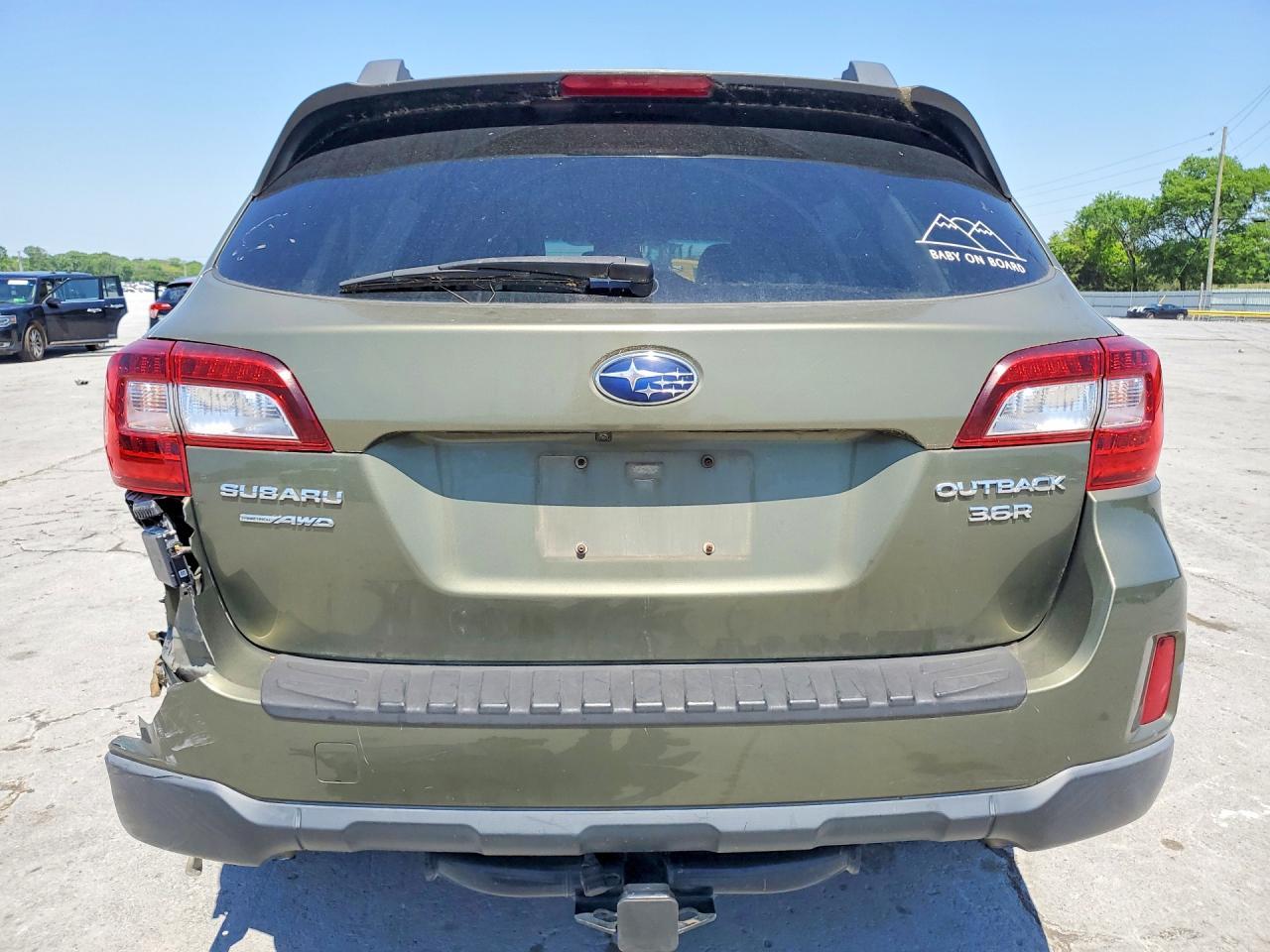 2015 SUBARU Outback