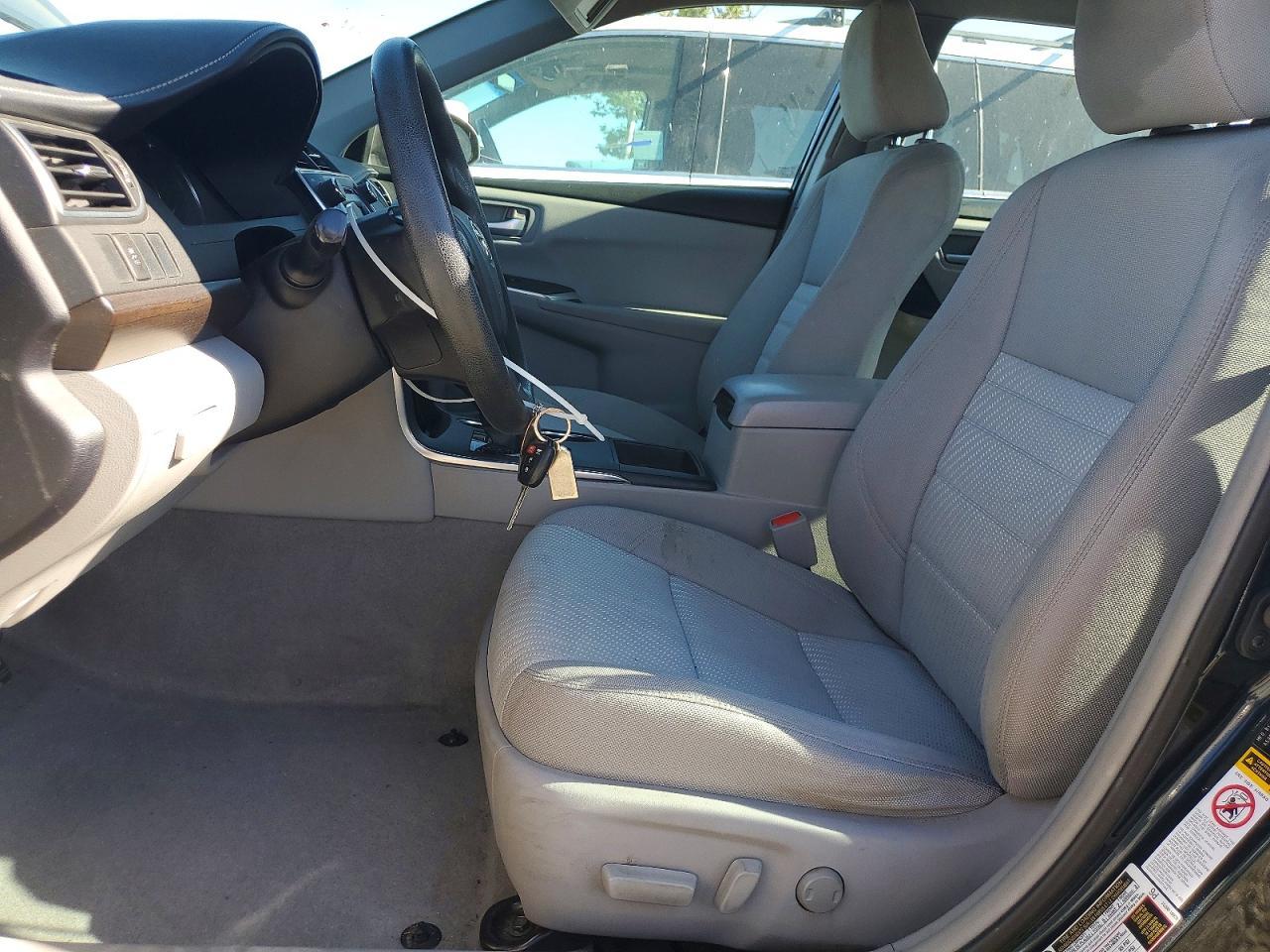 2016 TOYOTA CAMRY