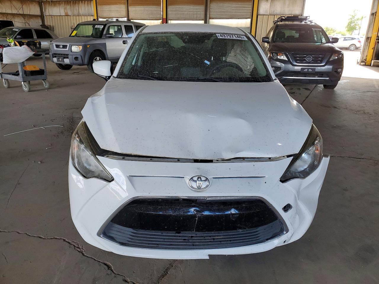 2017 TOYOTA YARIS