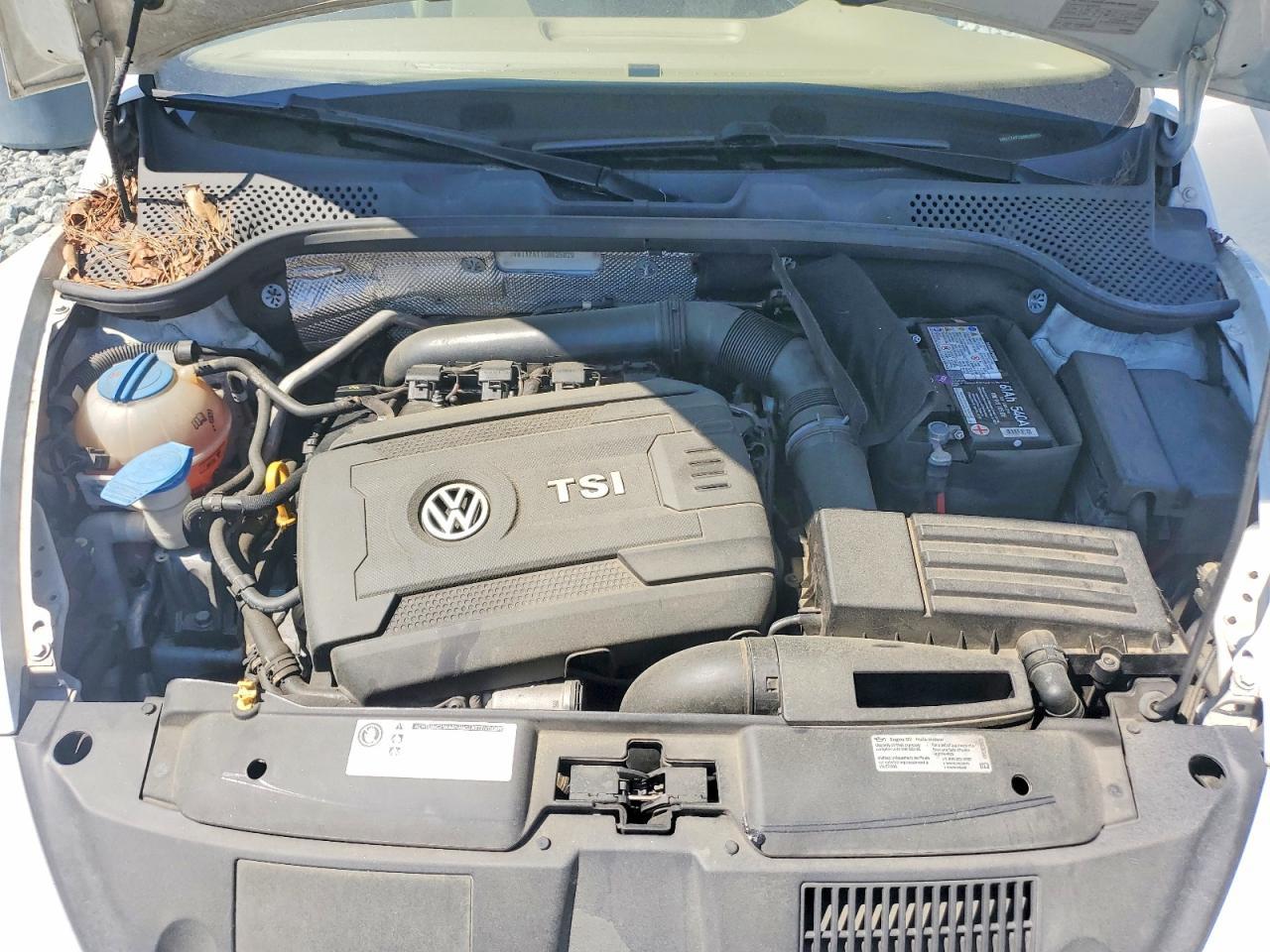 2016 VOLKSWAGEN Beetle