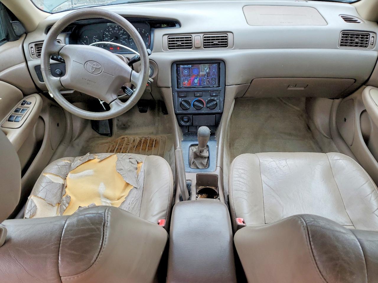 2001 TOYOTA CAMRY