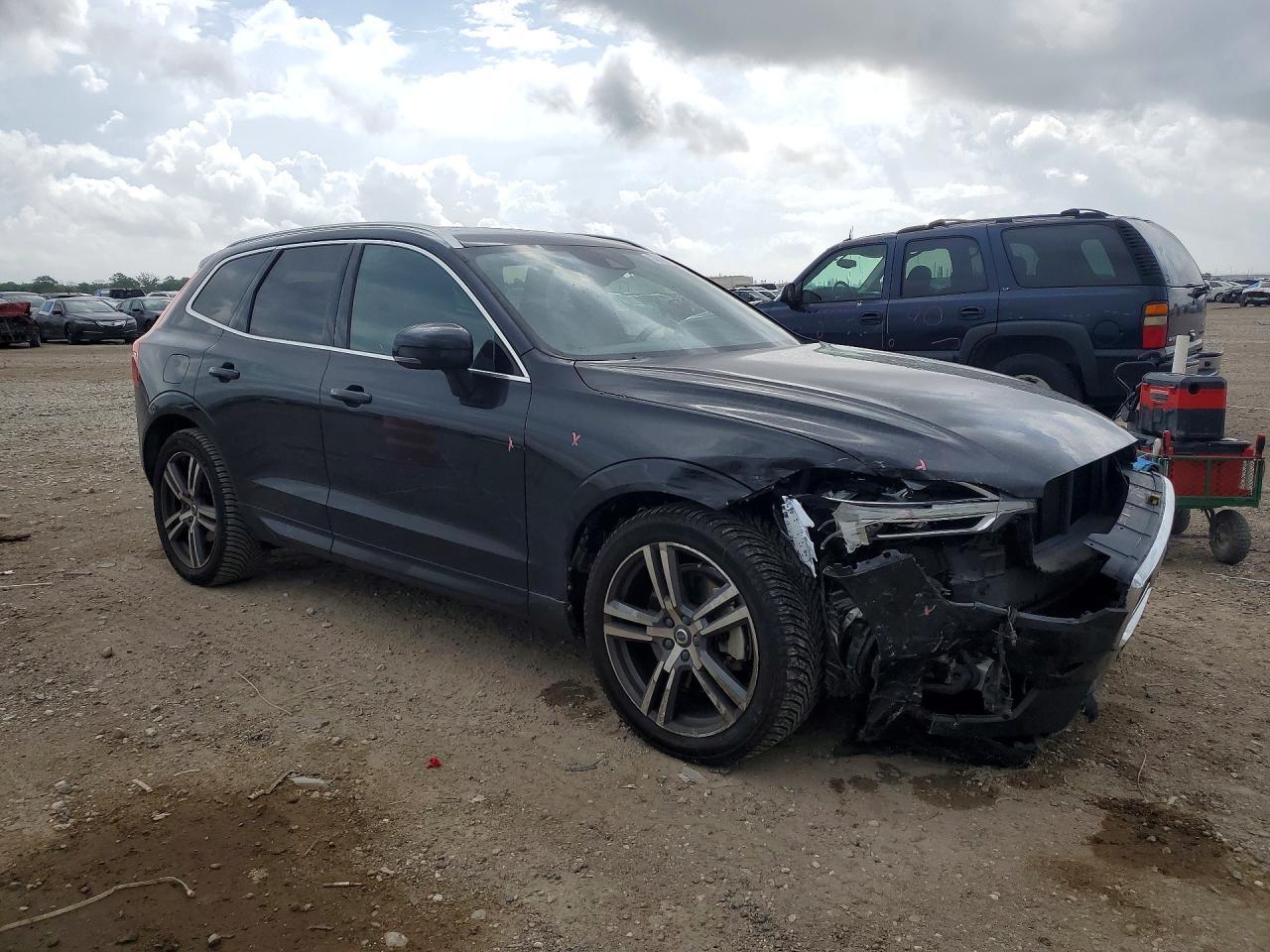 2019 VOLVO XC60