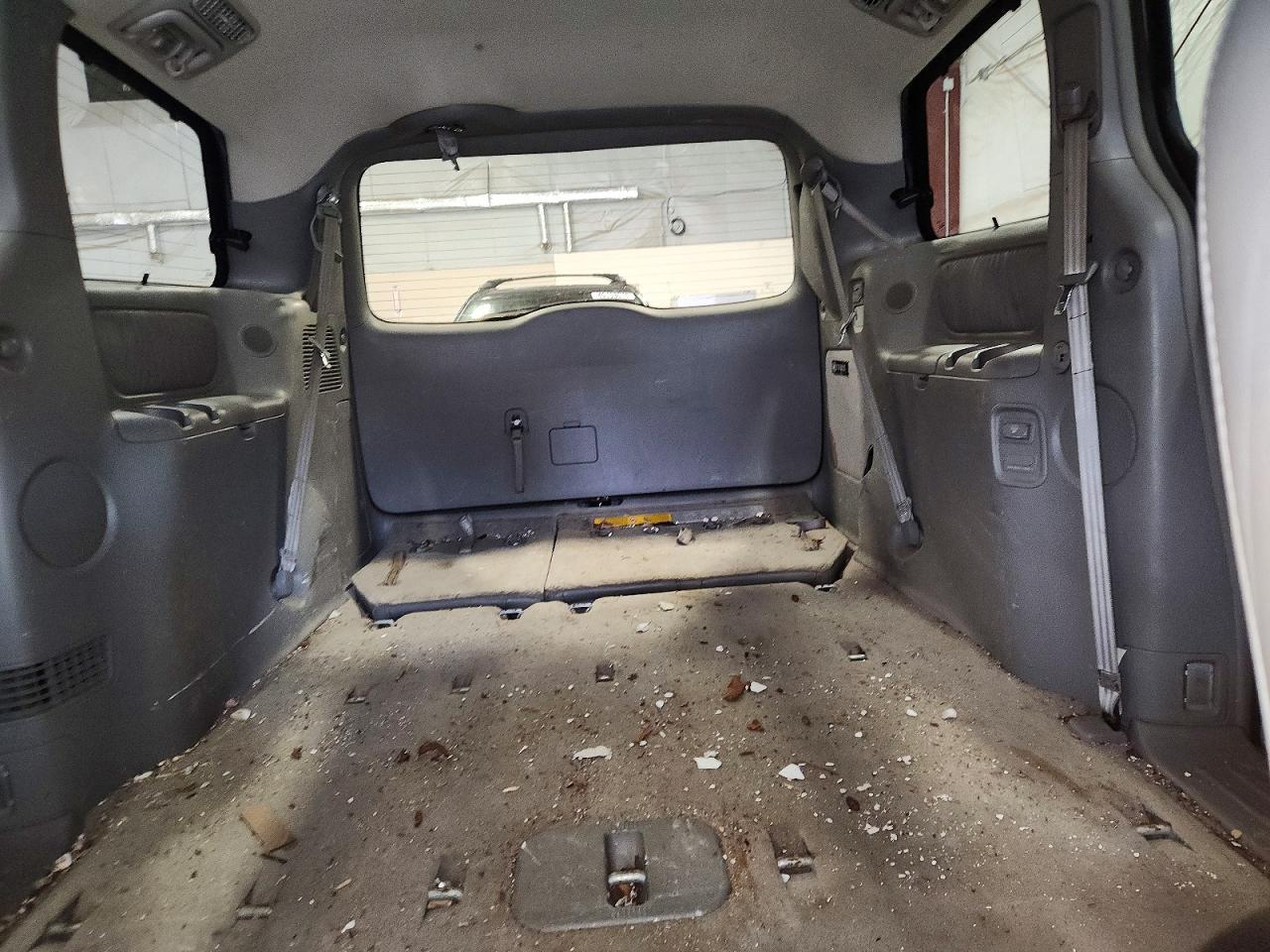 2010 TOYOTA SIENNA