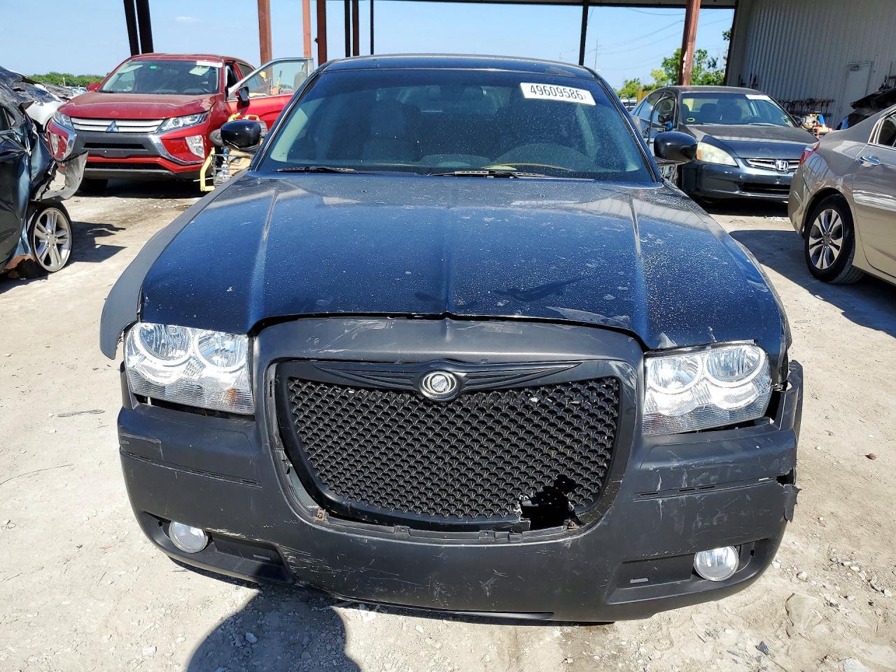 2005 CHRYSLER 300