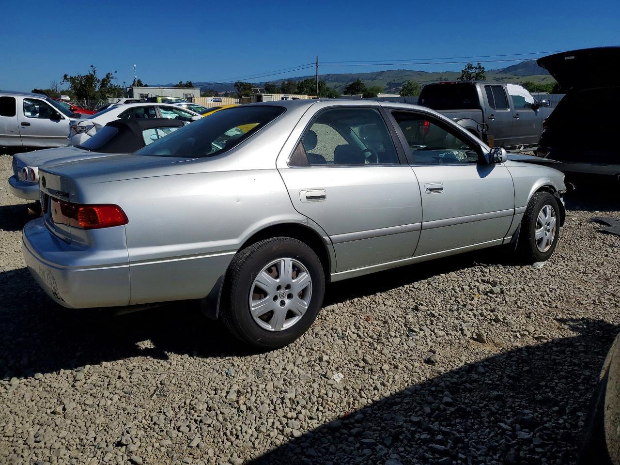 2000 TOYOTA CAMRY