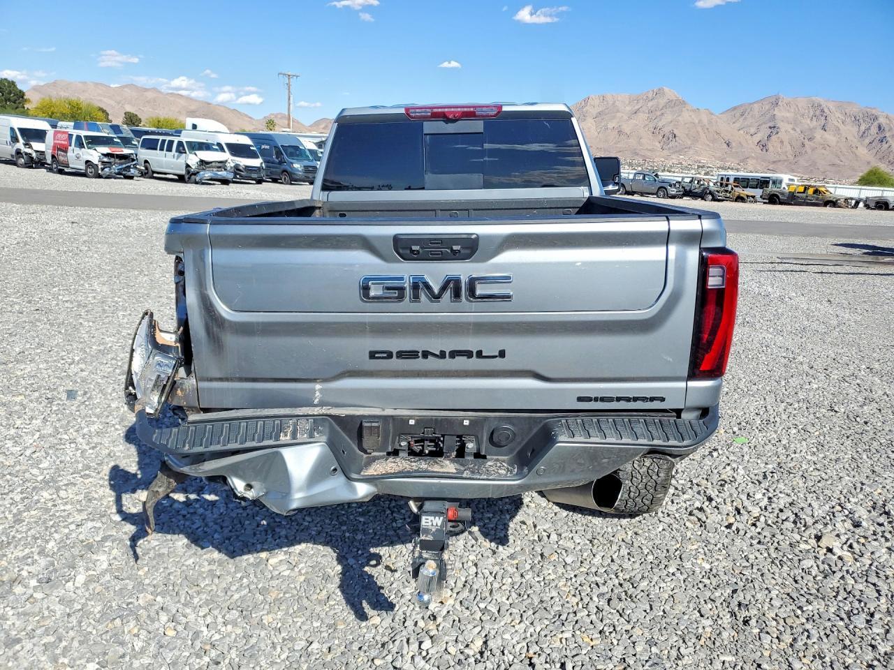 2025 GMC Sierra