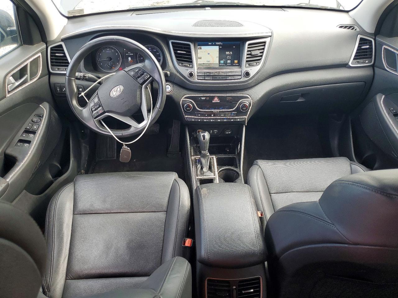 2017 HYUNDAI TUCSON