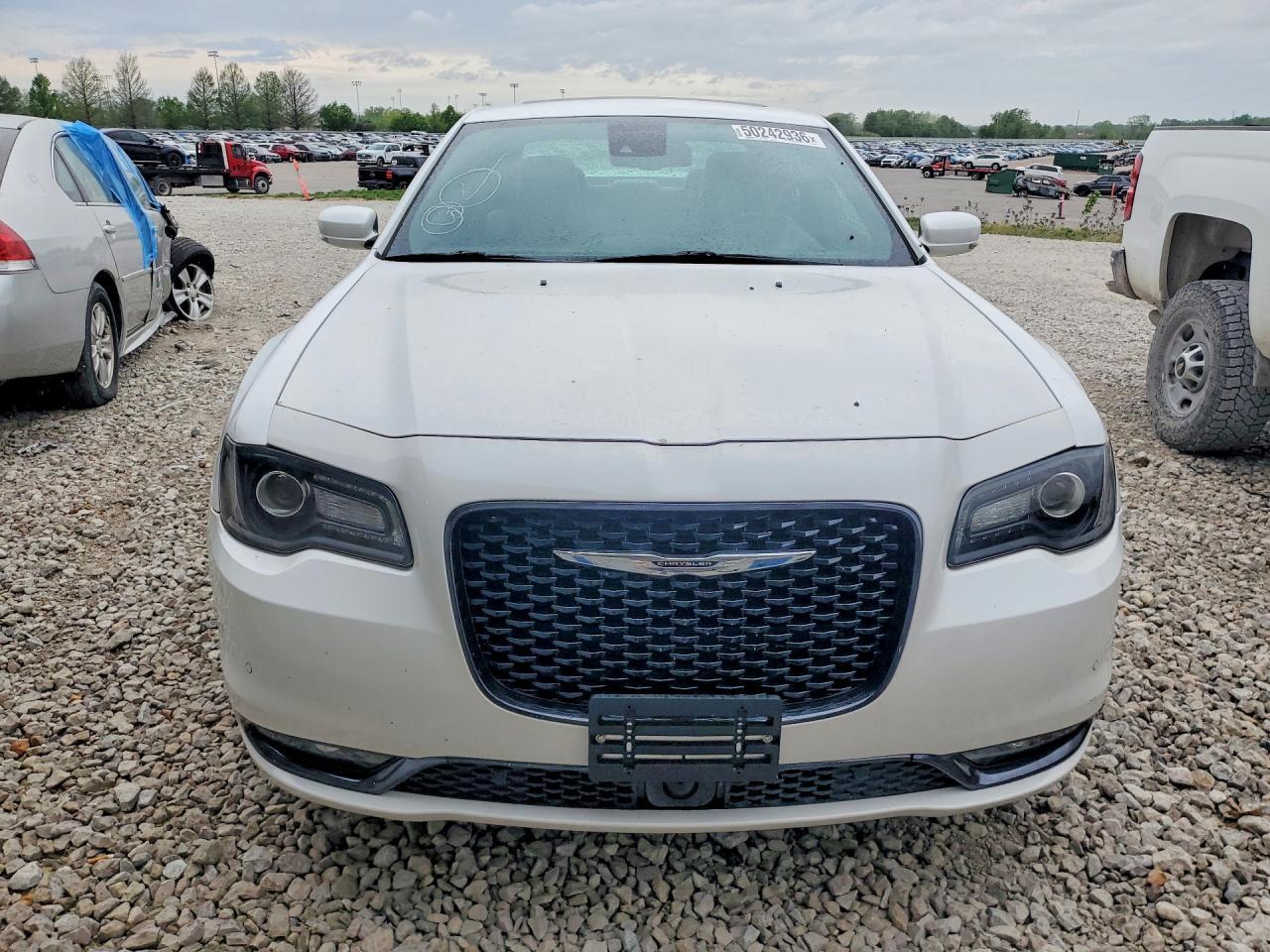 2016 CHRYSLER 300