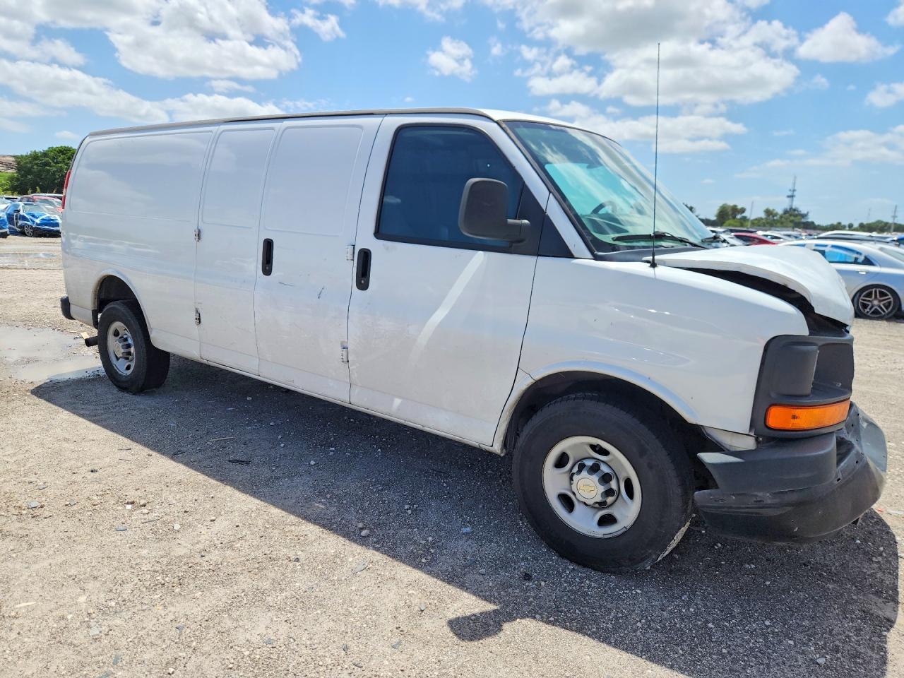 2012 CHEVROLET EXPRESS 2500