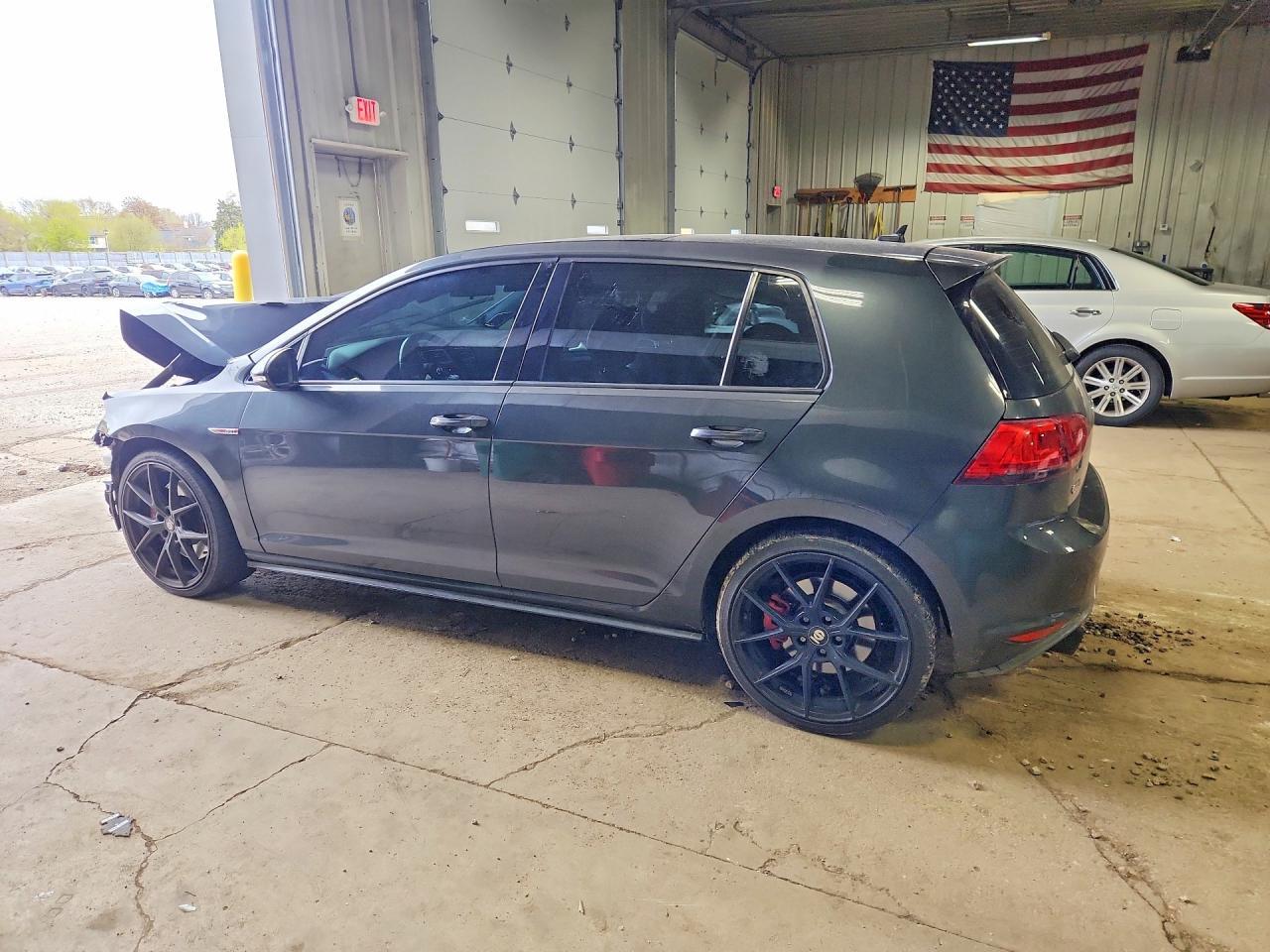 2016 VOLKSWAGEN GTI