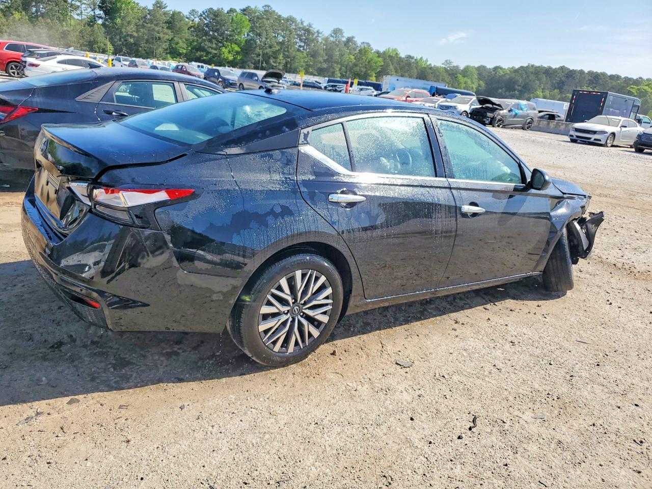 2025 NISSAN ALTIMA