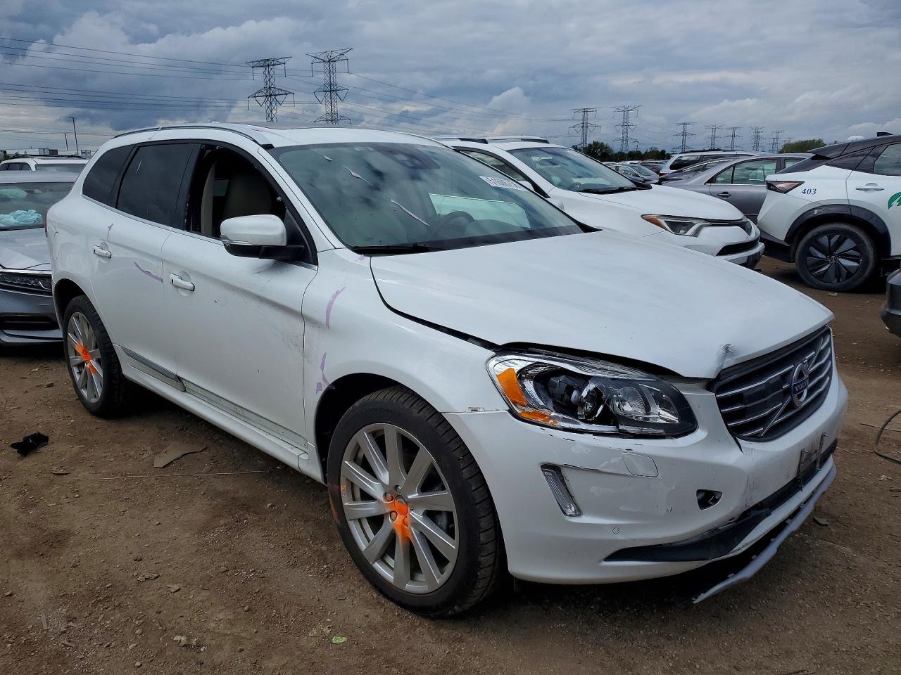 2017 VOLVO XC60