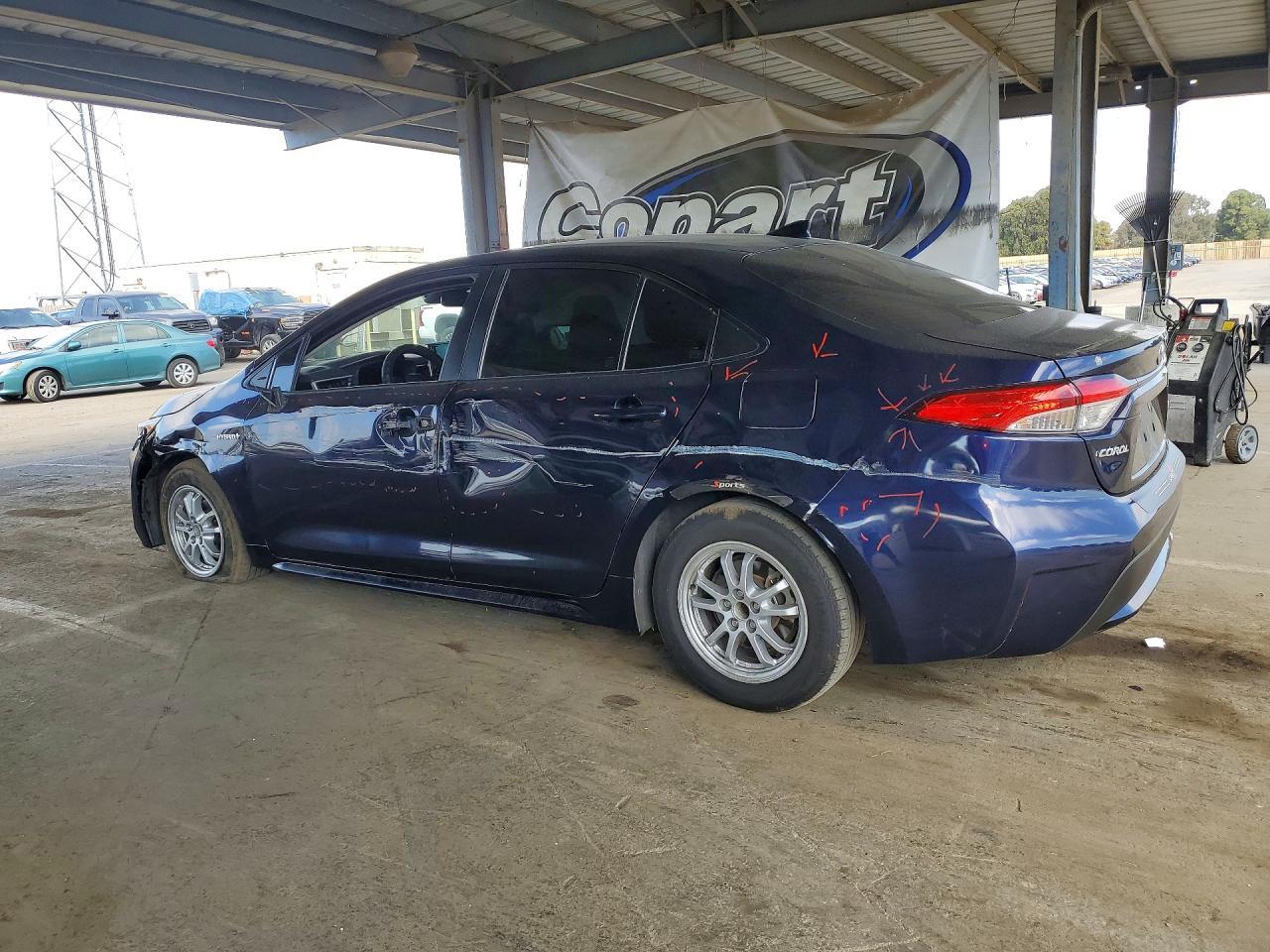 2021 TOYOTA COROLLA