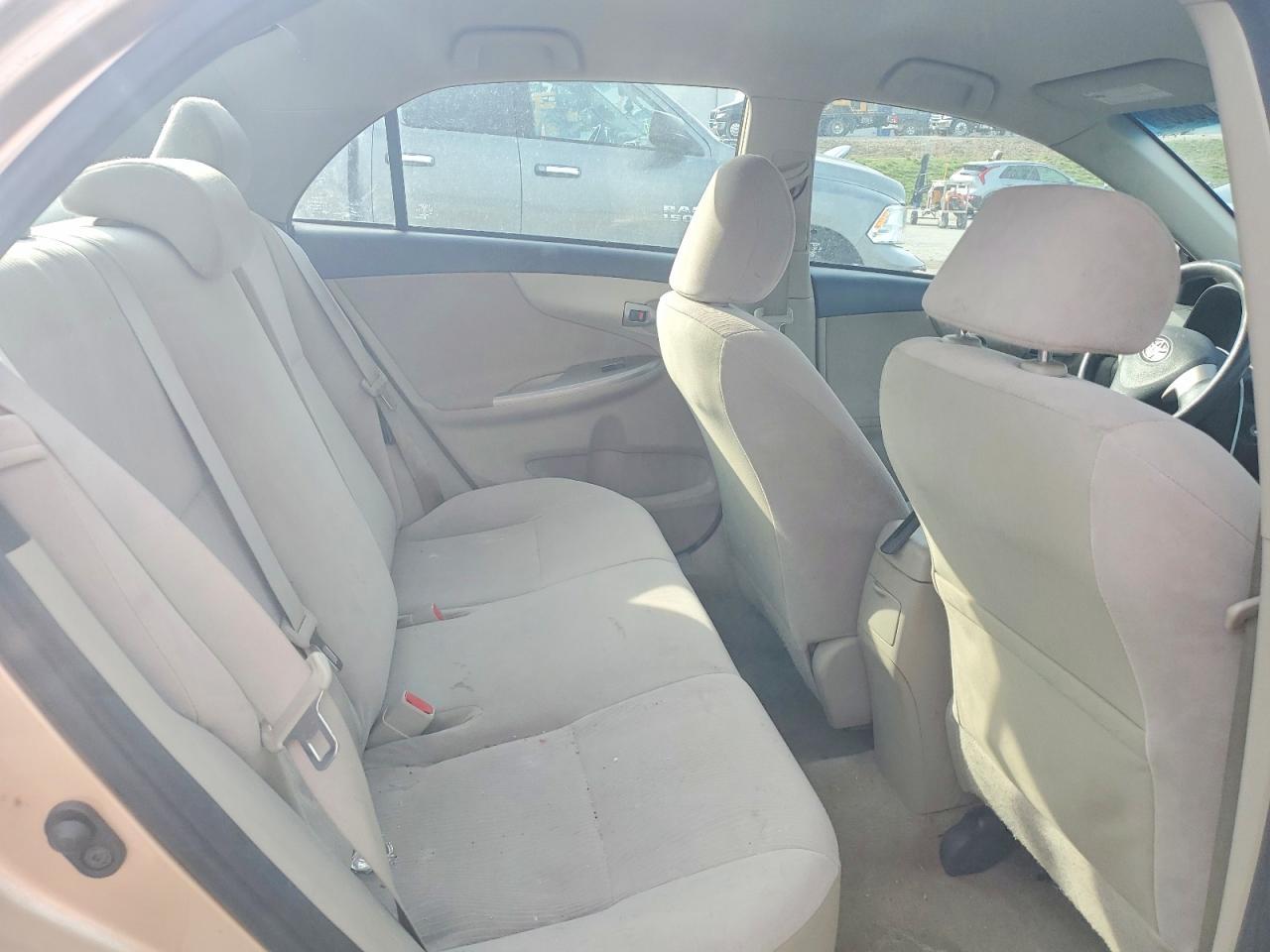 2011 TOYOTA COROLLA