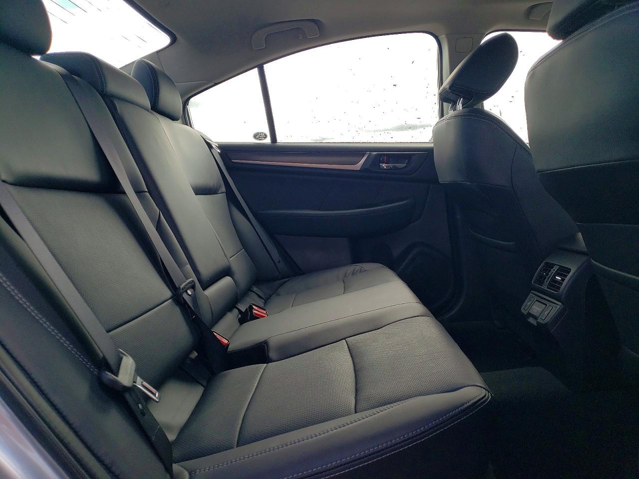 2018 SUBARU Legacy