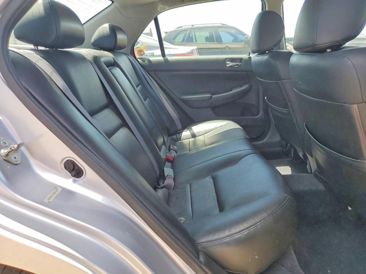 2004 HONDA ACCORD