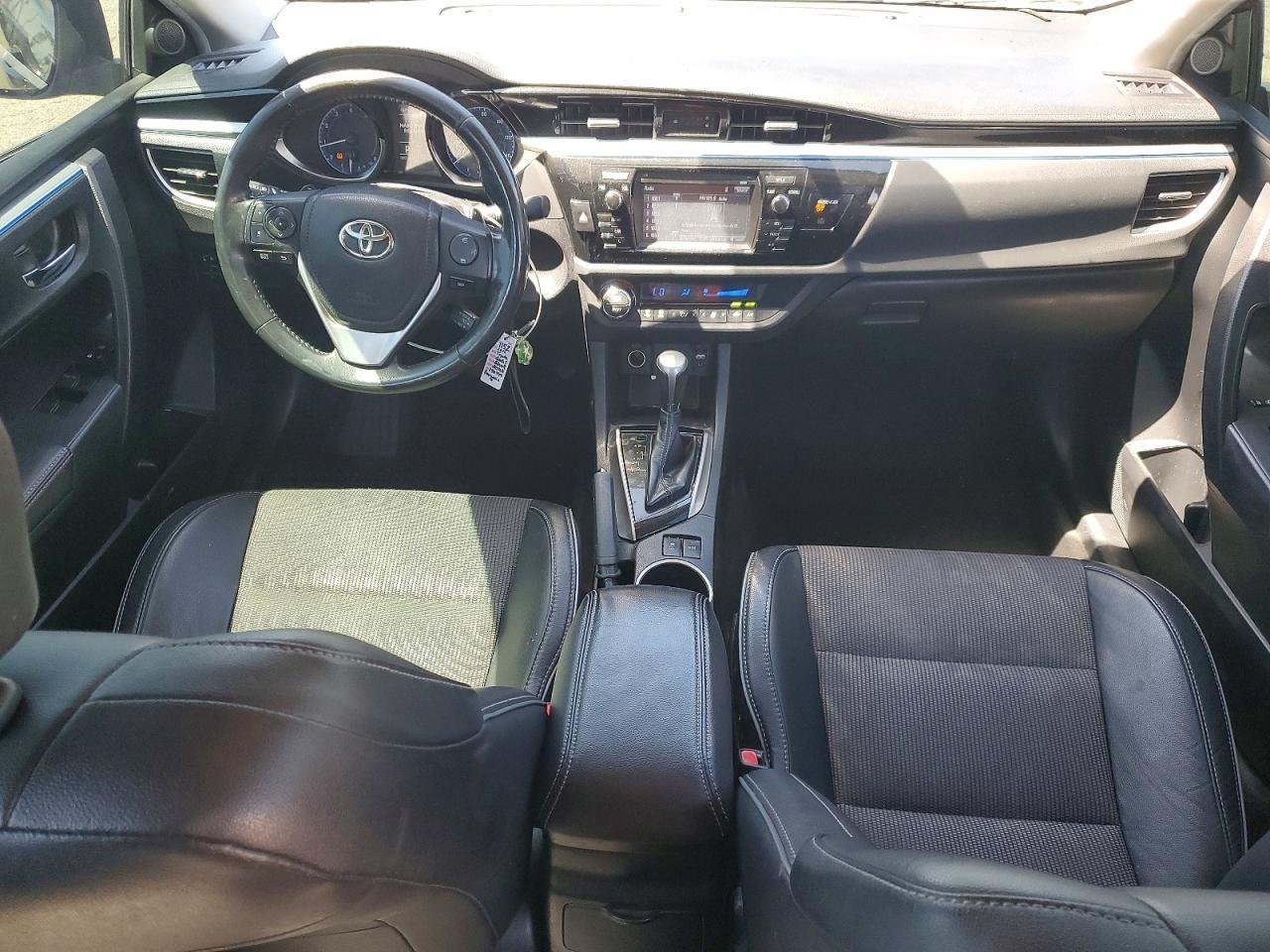 2015 TOYOTA COROLLA
