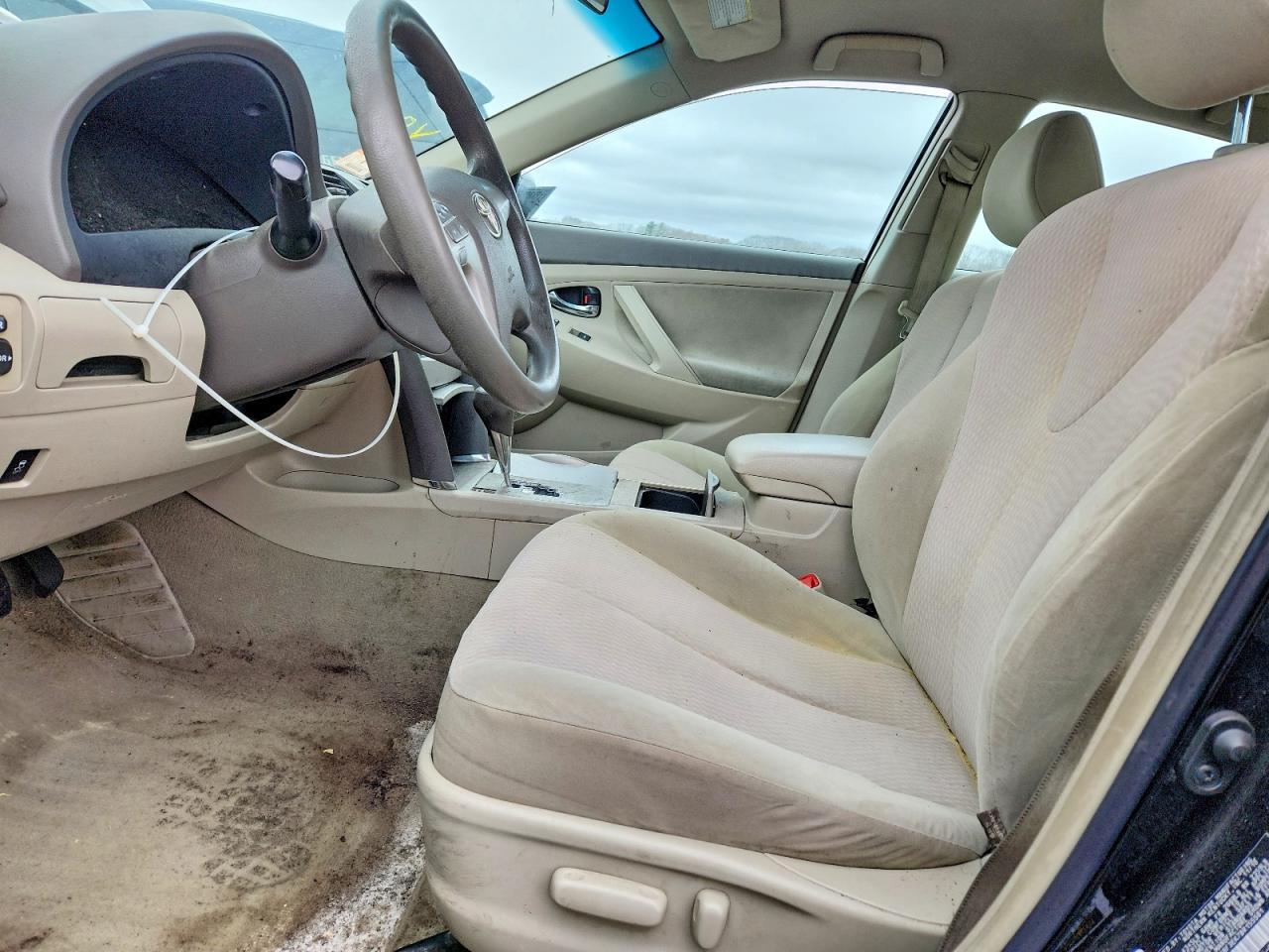 2011 TOYOTA CAMRY