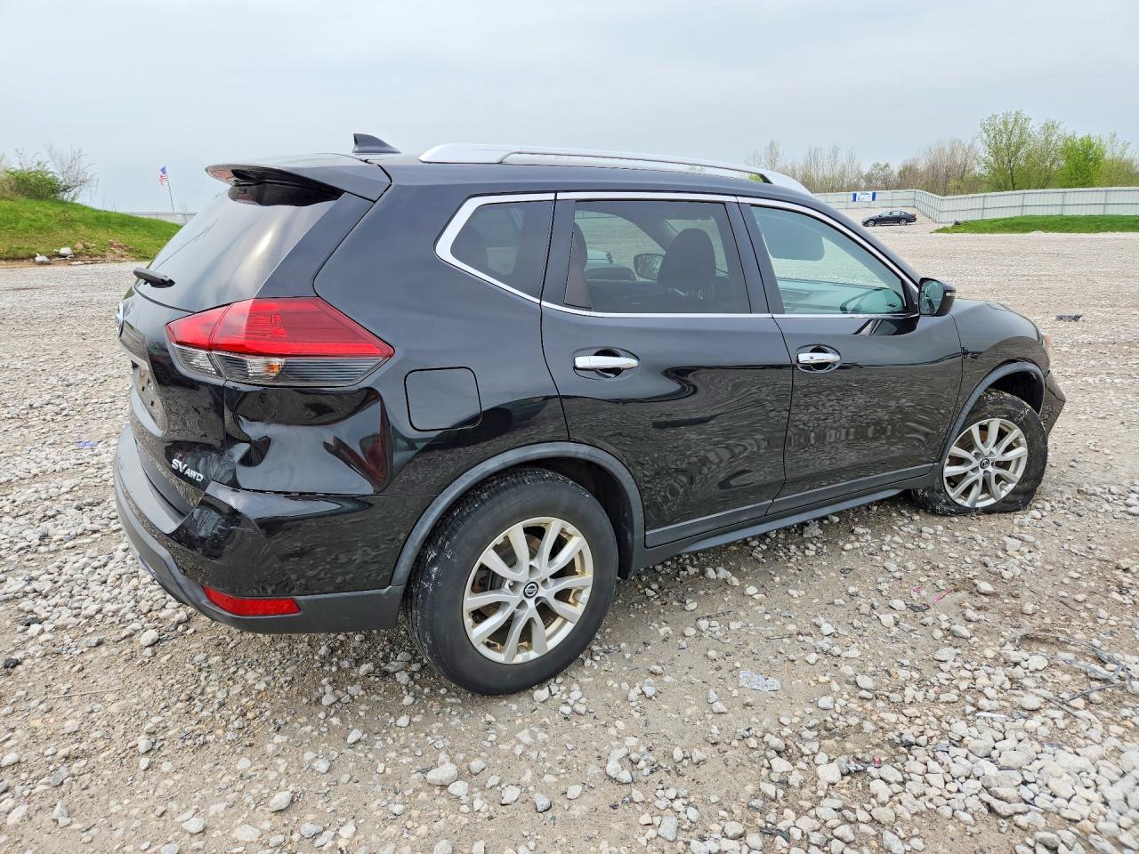2018 NISSAN ROGUE