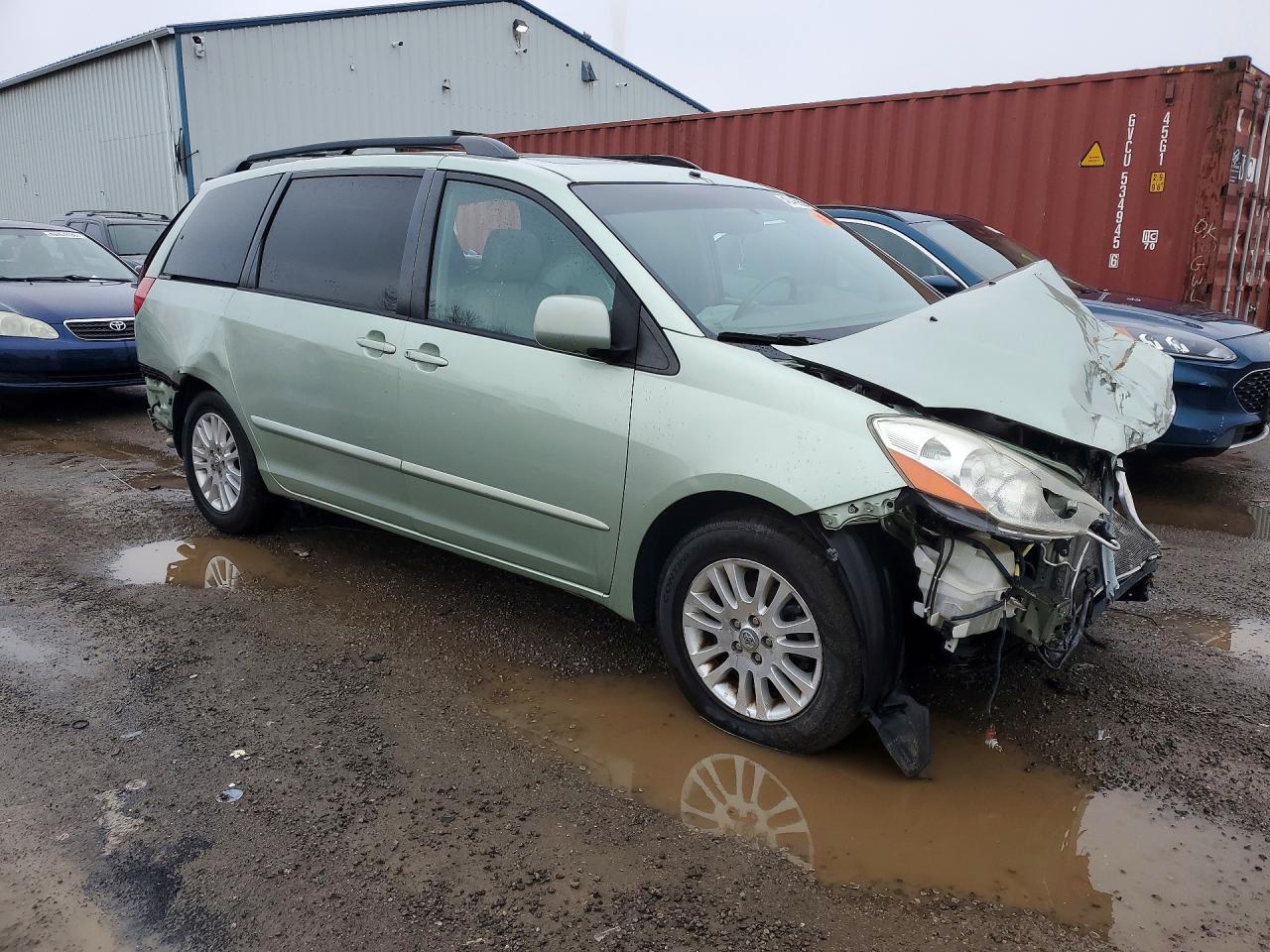 2007 TOYOTA SIENNA