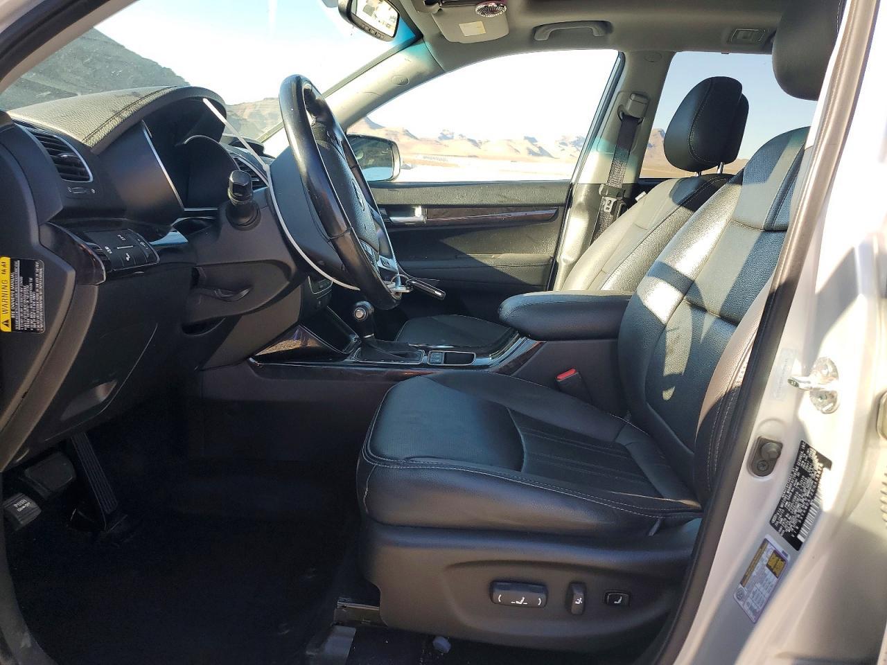 2014 KIA SORENTO