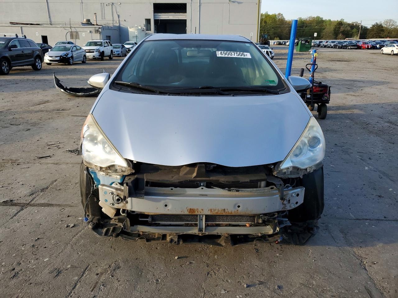 2012 TOYOTA Prius c