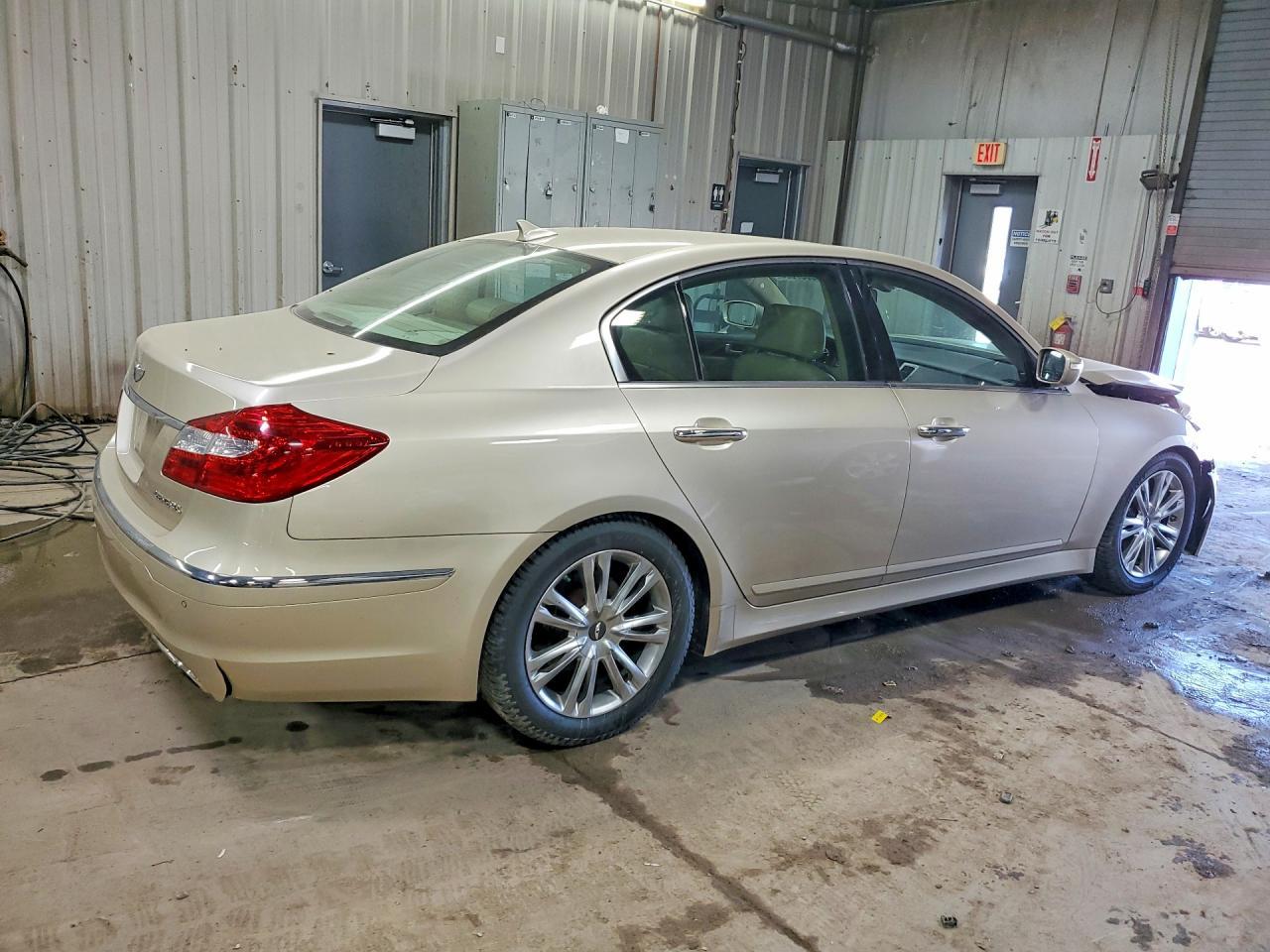 2012 HYUNDAI GENESIS