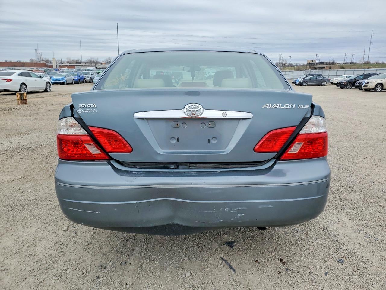 2004 TOYOTA Avalon