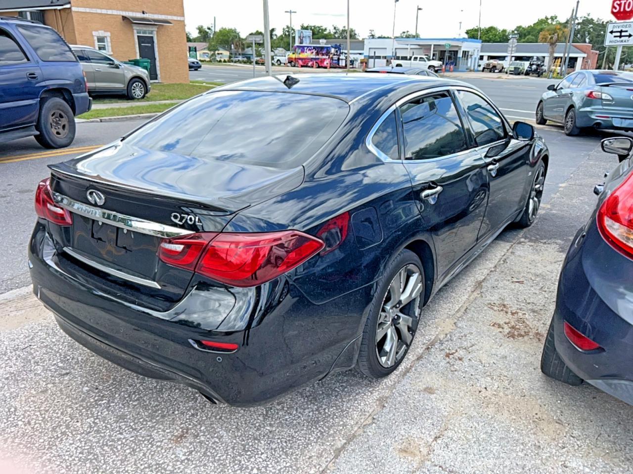 2018 INFINITI Q70