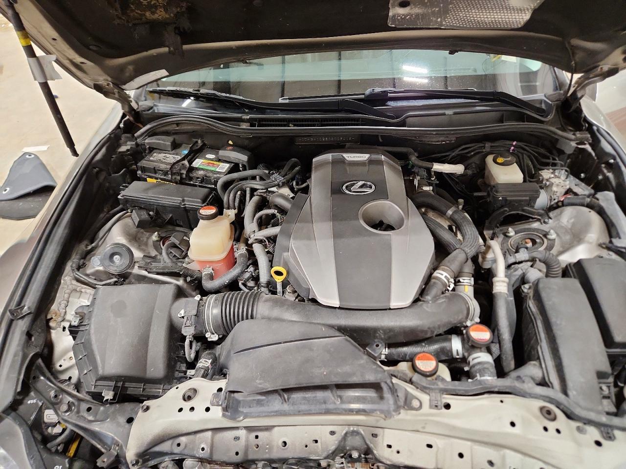 2016 LEXUS IS 200t