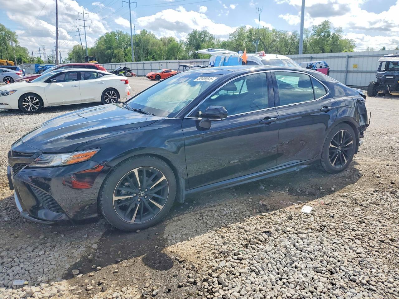 2018 TOYOTA CAMRY